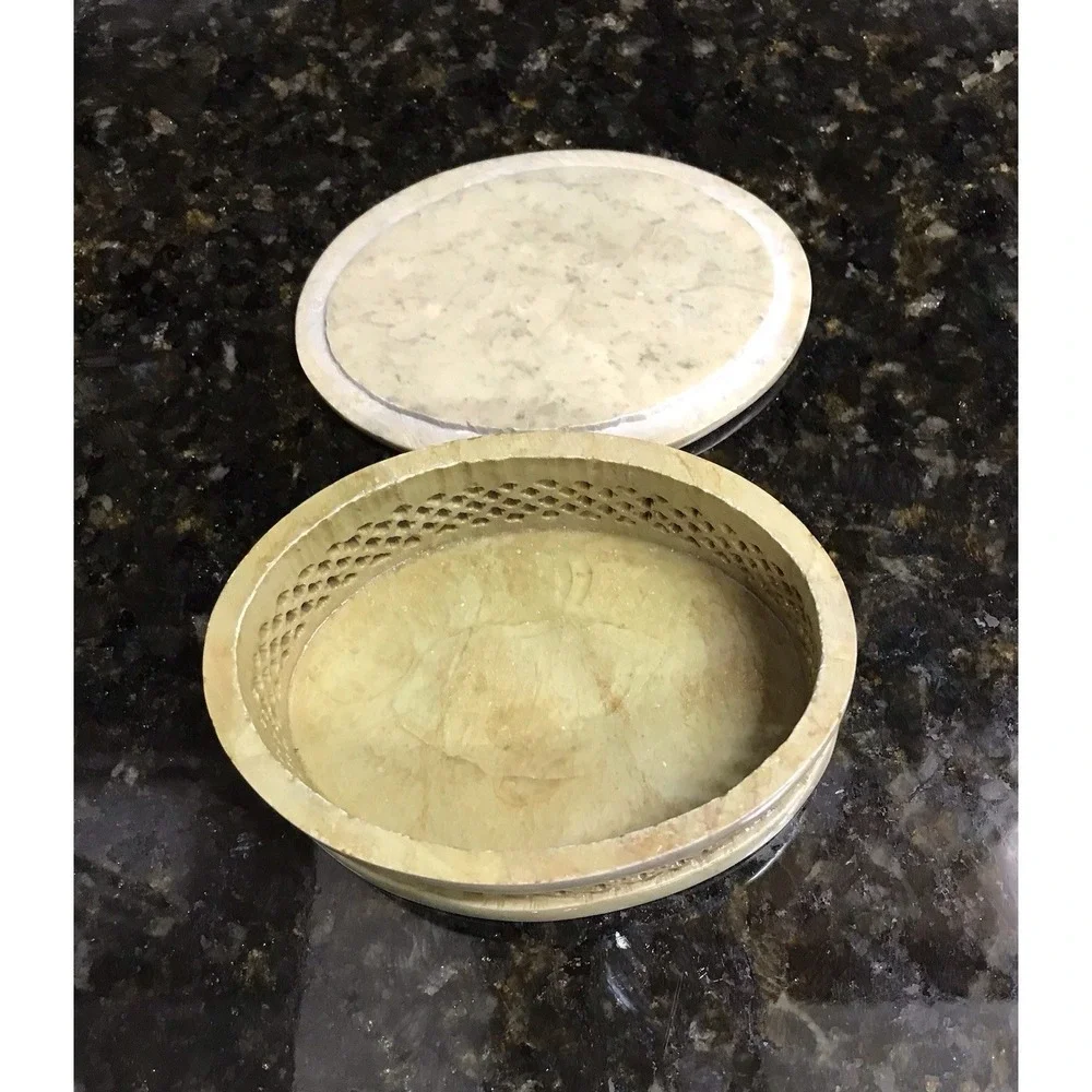 Soapstone Trinket‎ Box Jewelry Inlaid Mother of Pearl Vintage Hand Carved Oval